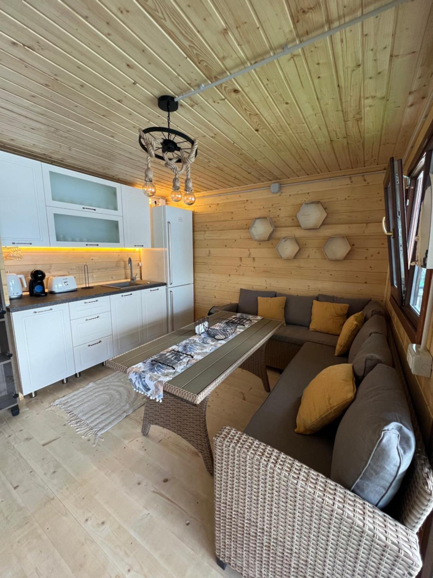 Holiday Bicaz Bungalows On The Lake Exterior foto