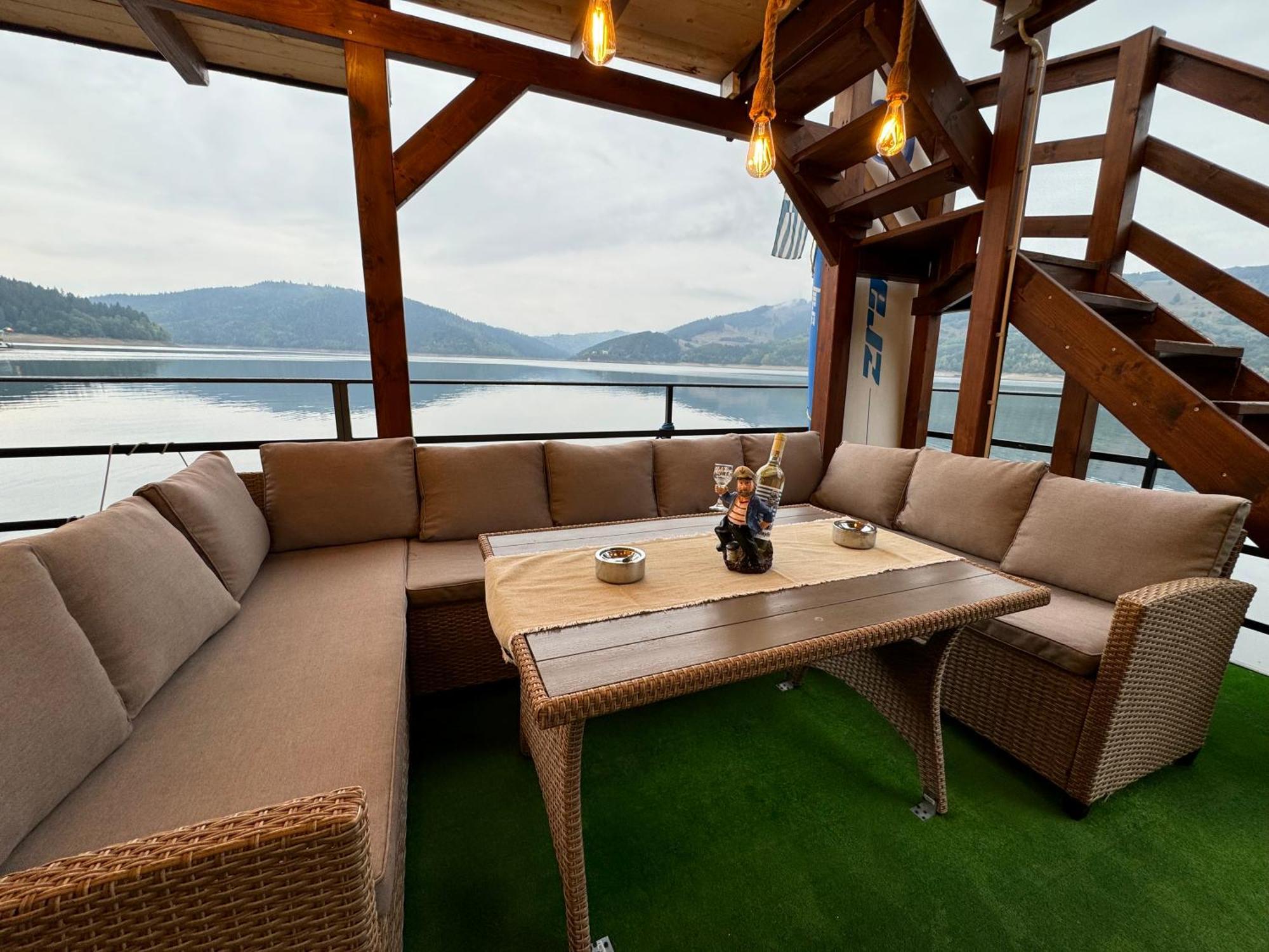 Holiday Bicaz Bungalows On The Lake Exterior foto